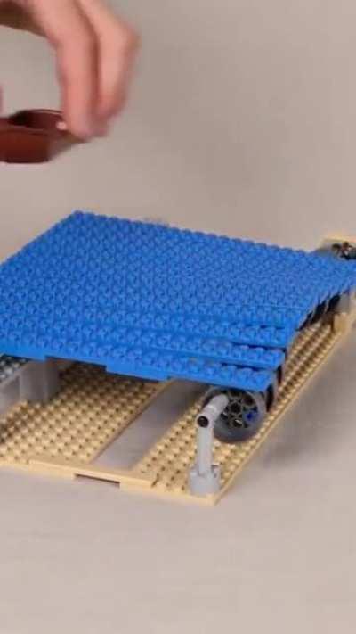 Making Waves With Lego [JK Brickworks]