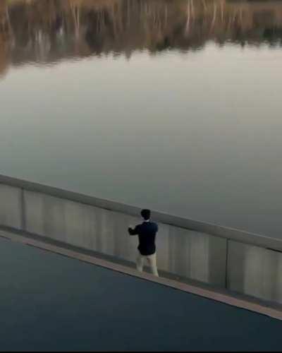 Water-level bridge