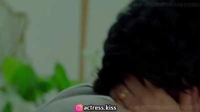 Divya Pillai unseen kiss