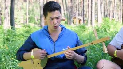 Altai throat singing. Throat-singing originated among the indigenous Turko-Mongol tribes of the Altai and Sayan mountains of southern Siberia and western Mongolia