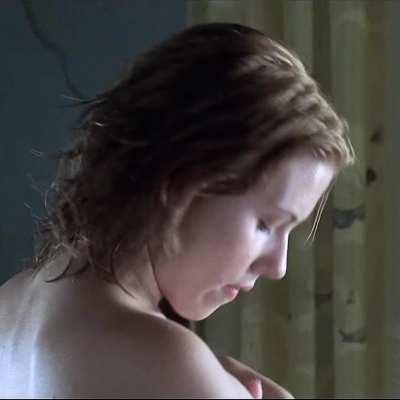 Scarlett Johansson (20) in A Love Song for Bobby Long (2004)