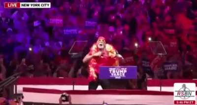 Hulk Hogan struggling hard to tear off his shirt at Trump's MSG rally