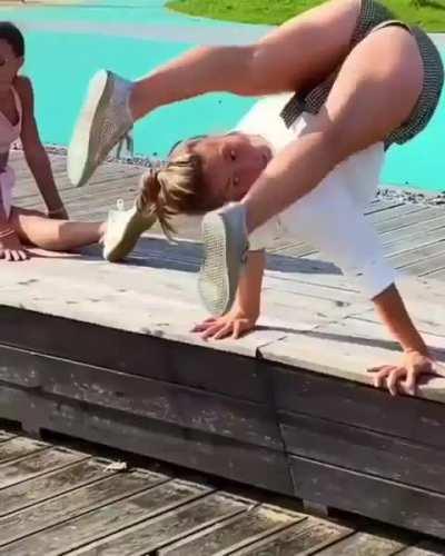 HMC while i try to do a handstand