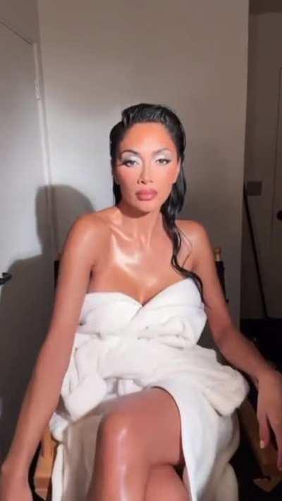 Nicole Scherzinger: In a Towel