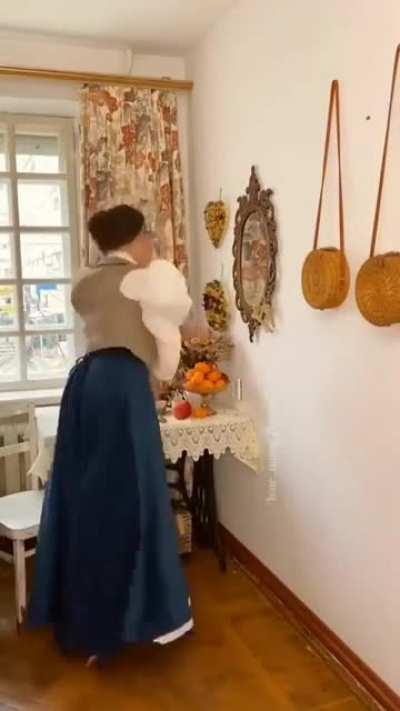 How 19th century women dressed