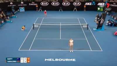 Everyone dies inside as crowd imitates tennis players loud grunts