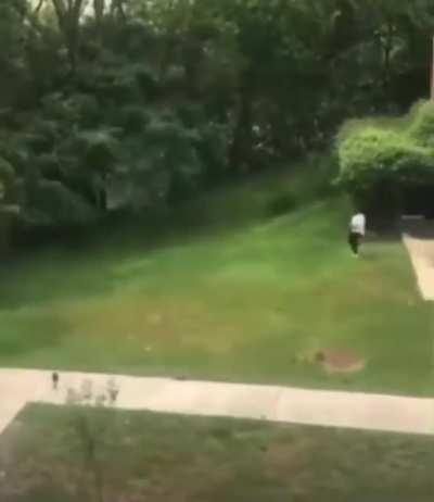 man jumps from nearly 3 stories up and to escape police