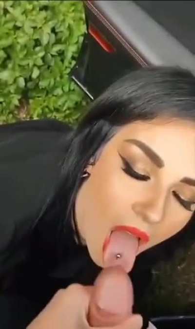 Public Slut Gets Facial
