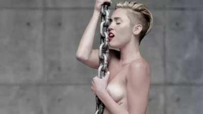 Miley Cyrus - Wrecking Ball (2013)