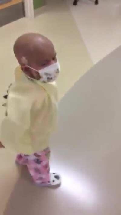 Cute cancer patient scares nurse