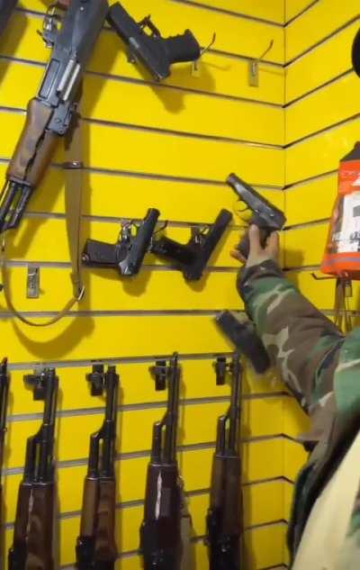 Gun shop in Yemen