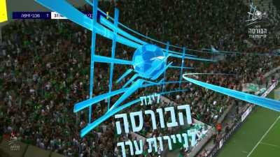 Well executed corner routine leads to a Maccabi Haifa goal against Maccabi Tel Aviv