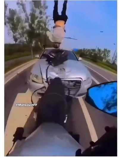 My motorcycle people need me!