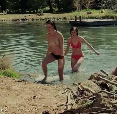 Cortney Palm- Zombeavers (2014)