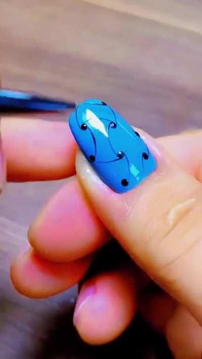 This 3D nail art