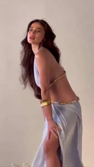 Anne Curtis