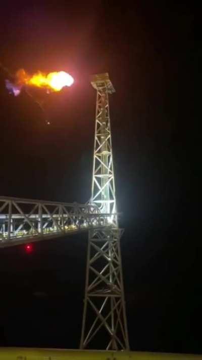 Lighting off gassing on an oil rig