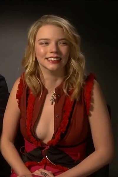 Anya Taylor-Joy has a nice bosom.