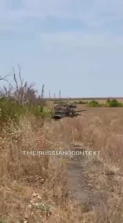 A russian T-80 tank ran over a mine and after a few minutes, Ukrainian FPV drones immediately began to attack it. The crew first tried to shoot back, but then quickly ran away so as not to become victims of kamikaze drones themselves.