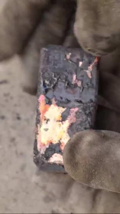 Casting copper hammer out of scraps. Source: AlmostPerfectRestoration