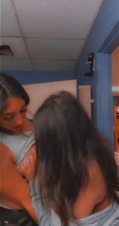 Foreign Lesbian Most Demanded Video (Upvote and follow for more vids like this) 😈