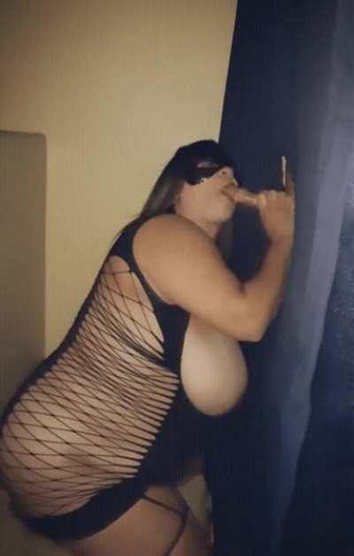 How many bitches do you know that have gloryholes inside their homes? 👅