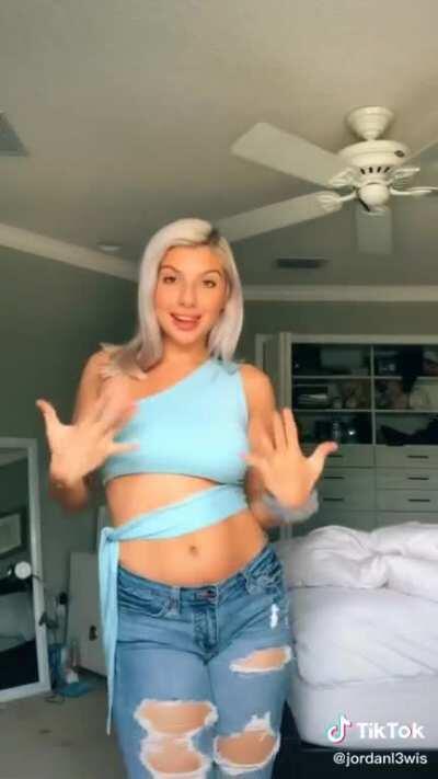 18yo blondie is my personal favorite tiktok thot