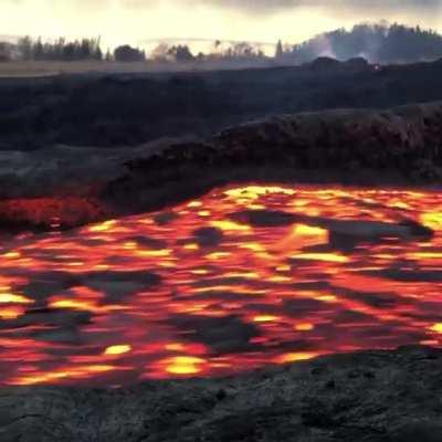 Fast-moving lava flow