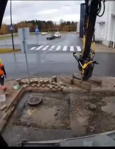 Exquisite excavator skills