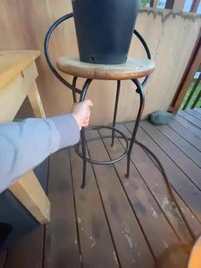 iron stool + wooden balcony = CHEWBACCA!