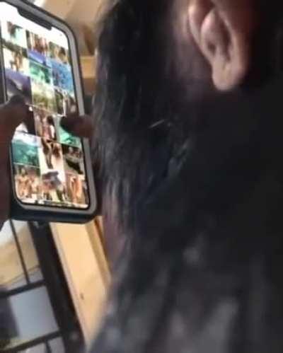 Monke using phone to see other monke