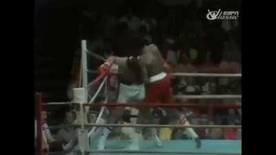 Muhammad Ali Dodges 21 Punches In 10 Seconds