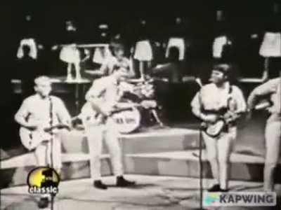 Mike Love of the Beach Boys invents Twerking