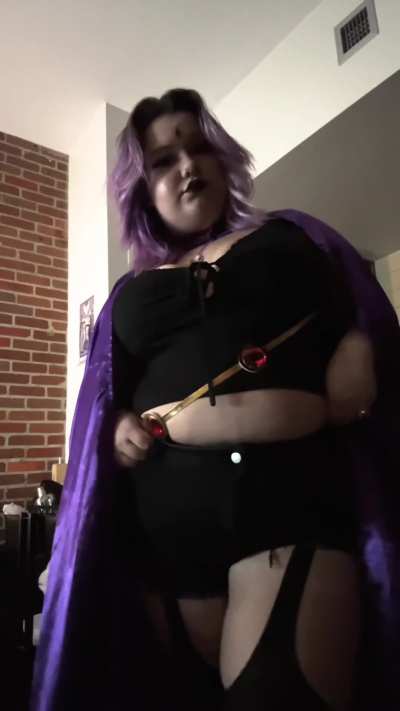 my curvy raven cosplay 