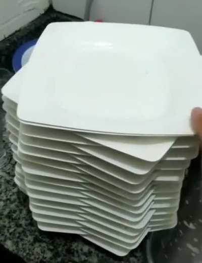 Sorting a pile of plates