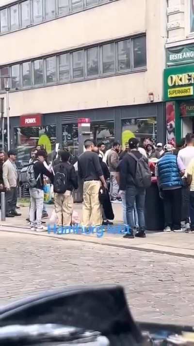 Knifeman disarmed