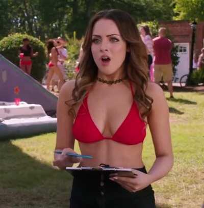 Liz Gillies