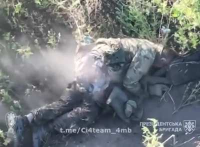 Brutal footage (NSFW!!): Ukrainian Sep. Presidential Brigade's 4th Mechanized Battalion 