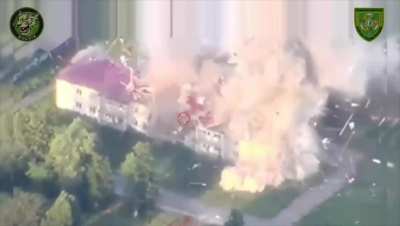 A Ukrainian plane carried out an airstrike on a building for storing expensive electronics (electronic warfare, electronic warfare and other equipment) with Russian soldiers. June 2025.