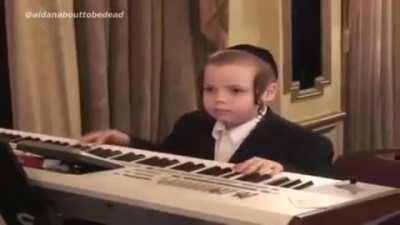 What a talented Israeli kid