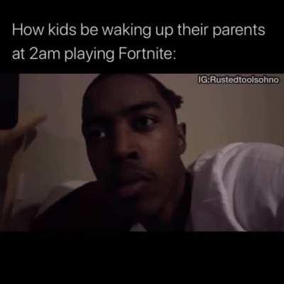 People still play Fortnite??