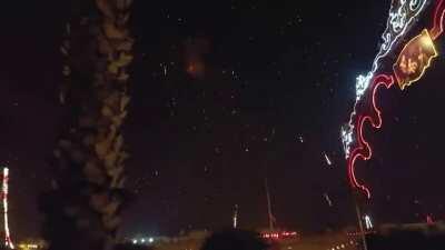 Multiple fireworks from one big firework