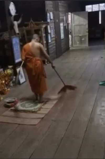 Paranormal Activities Encountered by a Monk Captured in Security Cam