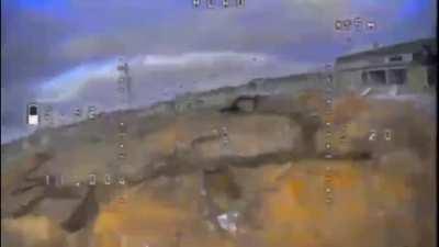 Destroying with FPV drone a Russian excavator that was building fortifications in Kozinka, Belgorod region. (12/2023)