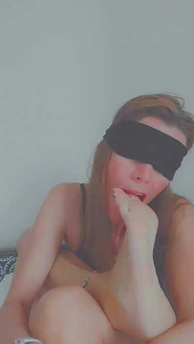 Blindfolded Feet Sucking