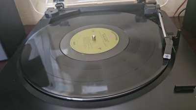 Black Sabbath, 
Master of Reality, 
1971 press from ebay,
but I think I got screwed, 
it supposed to sound like this? 