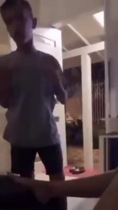 deixa os guri gozar