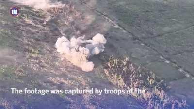 A Russian tank accidentally shoots his own comrade tank while under attack by the Ukrainian National Guard all of the Russian tanks were destroyed and disabled the crews of the Russian tanks bailed out and ran away 10/5/23