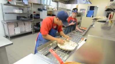 Domino's Worker Makes 3 Pizzas in 39 Seconds