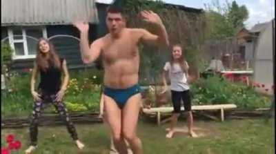 Dad makes cameo in daughters' dance video